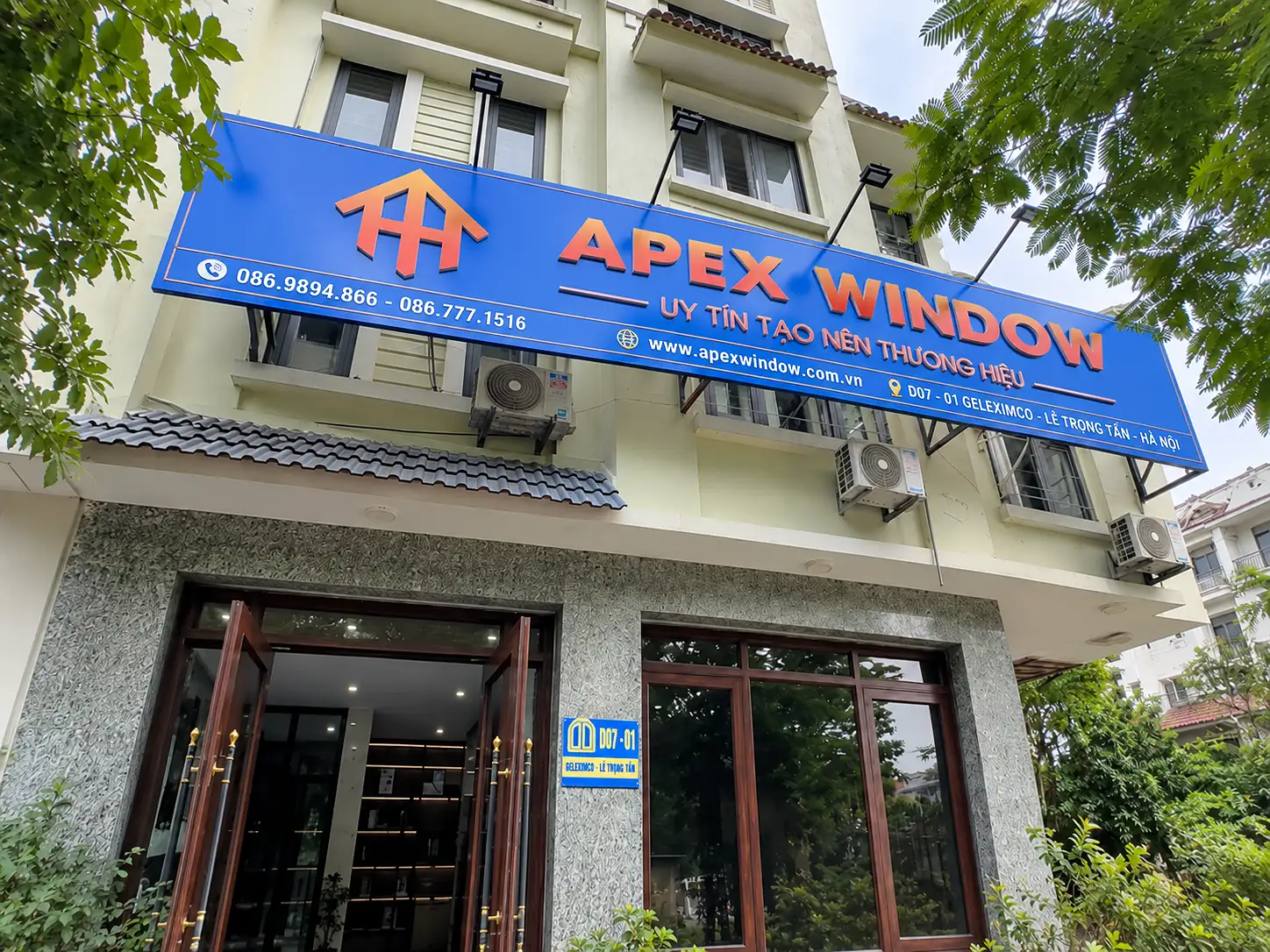 Showroom trưng bày 250m2 Apex Window tại Hà Đông.